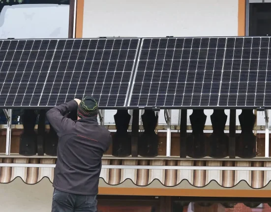 Des panneaux solaires abordables et faciles à installer pourraient révolutionner le marché américain : « Aucune reconfiguration nécessaire »