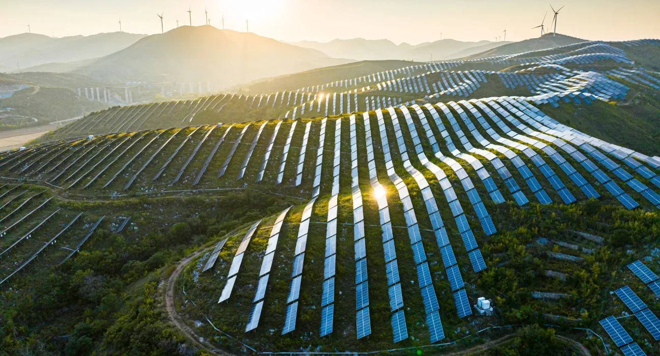 Des terres agricoles californiennes transformées en parc solaire de 21 GW.