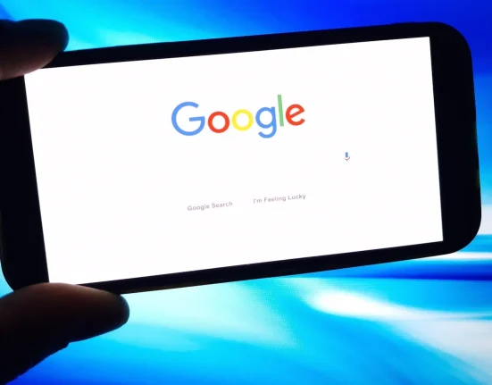 Google supprime certains résumés d'IA après une enquête révélant des informations erronées : « Complètement faux et vraiment dangereux »