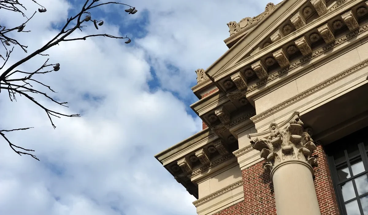 Harvard : Renommez son École de Médecine pour 1 Milliard de Dollars