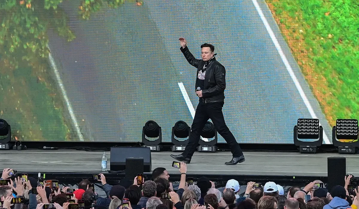 Les Avocats de Tesla Affirment Que les Déclarations d'Elon Musk sur la Sécurité de la Conduite Autonome Pourraient Être de Simples Deepfakes
