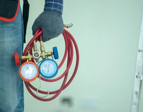 Les Propriétaires Réalisent une Tendance Urgente dans l'Industrie HVAC : 'Les Techniciens Traditionnels Refusent d'Évoluer'