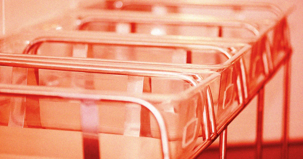 Loi d'Avortement Draconienne Oblige une Femme à Porter un Fœtus Condamné à la Mort Après Naissance