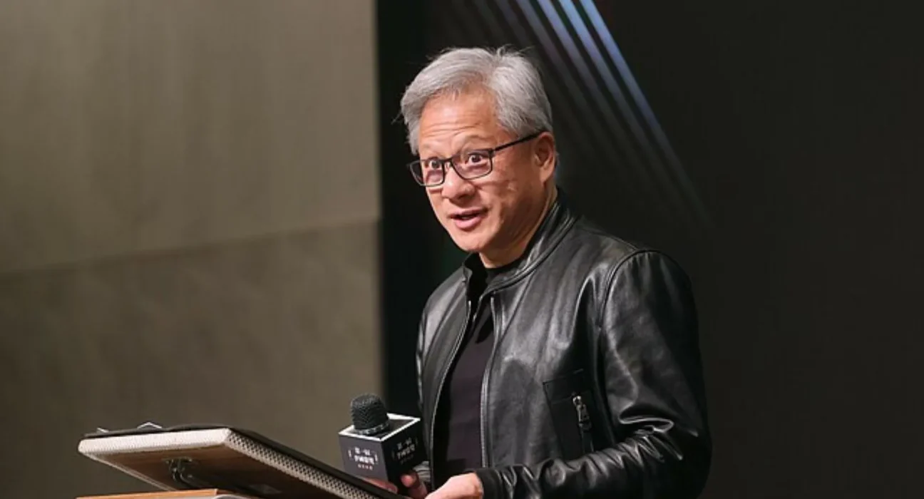 NVIDIA autorisée à vendre des puces AI en Chine suite à l'assouplissement des règles d'exportation américaines.