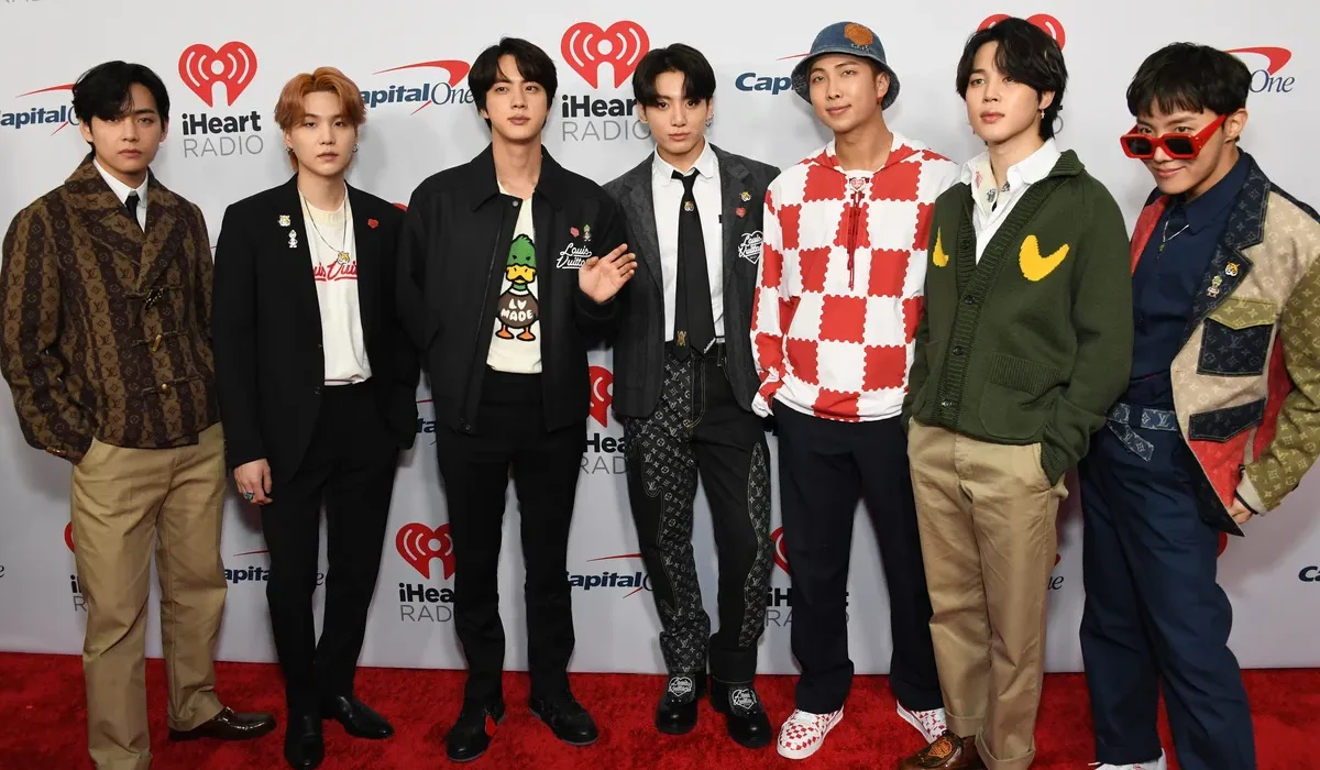 Omicron : Des perturbations sans fin dans les vols, les hôpitaux et le monde de BTS.