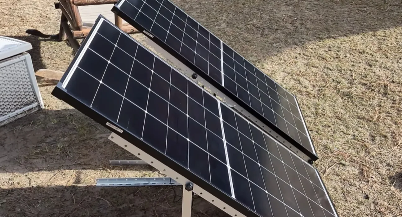 Propriétaire dévoile la technologie hors réseau à 100 $ qui alimente sa maison : 'J'en achète d'autres avant que les prix n'augmentent'