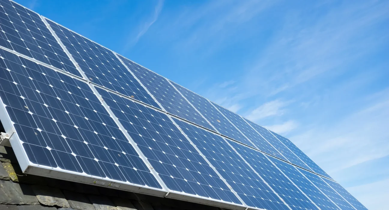 Propriétaires témoignent : l'impact des panneaux solaires et des batteries sur la valeur de revente de leur maison.