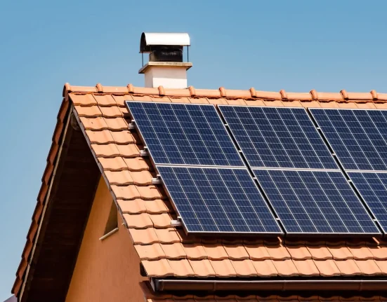 Retraitée trouve une alternative économique aux panneaux solaires: 'Vais-je vivre assez longtemps pour rentabiliser cet investissement?'