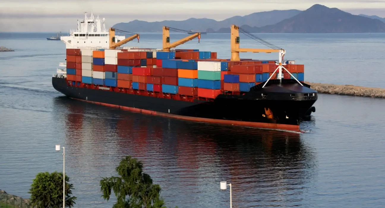 Surprise des autorités : Les fabricants chinois inondent le marché national malgré les nouveaux tarifs