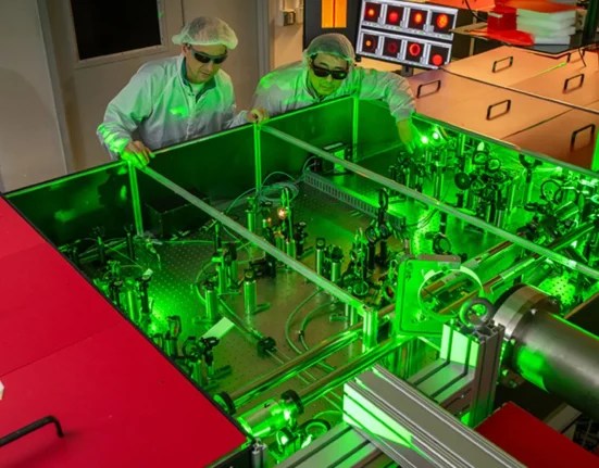 Un laboratoire américain découvre la première onde de choc à double vision pour débloquer la fusion nucléaire stable