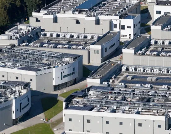 Un nouveau rapport dévoile une solution inattendue aux problèmes énergétiques des centres de données : 'La hausse des prix de l'électricité pèse sur les ménages américains'