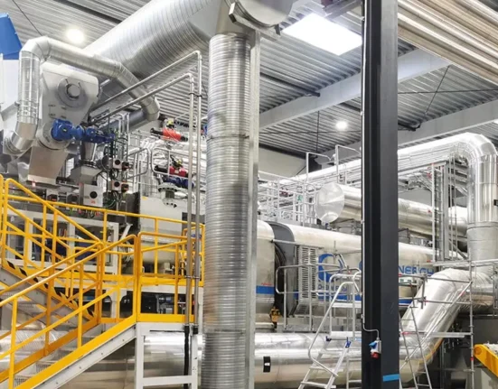 Une Innovation Technologique pour Transformer les Déchets Courants : Un Modèle Scalable et Réplicable
