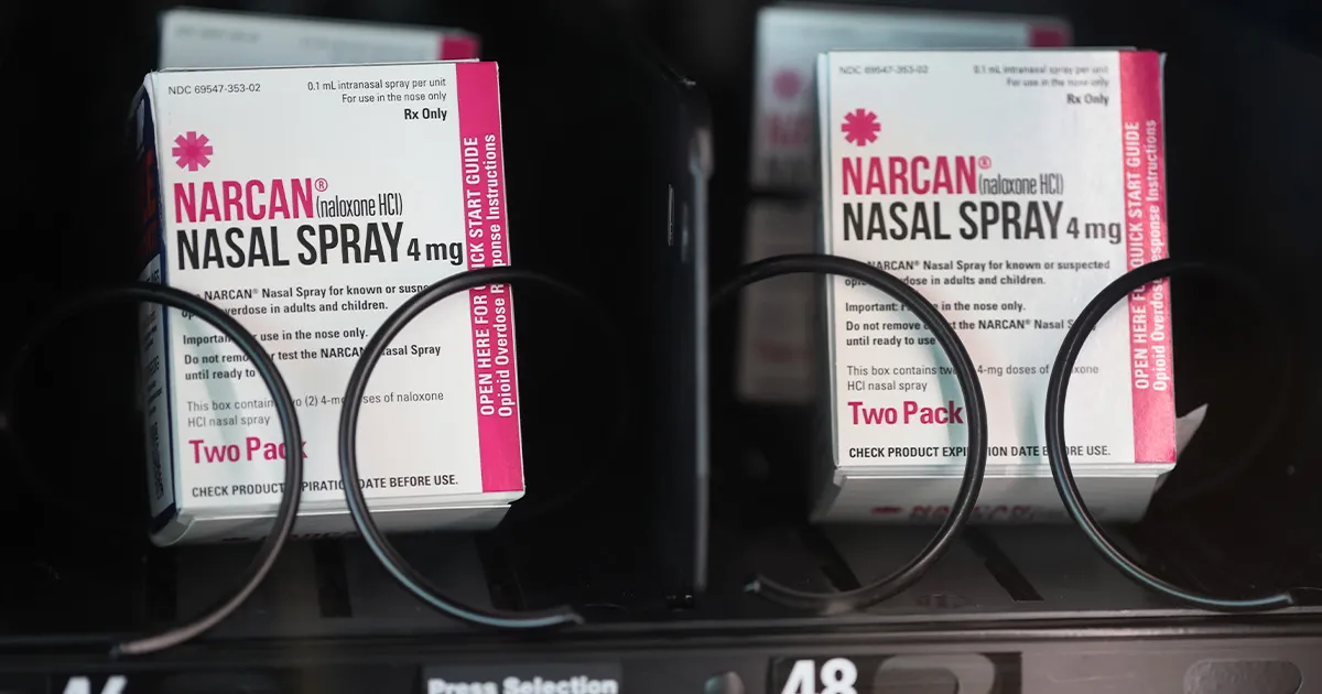 Une Machine Automatique de Naloxone a Sauvé Près de 1 000 Vies, Selon un Chercheur.