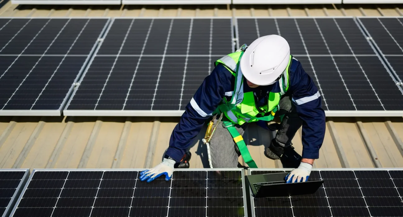 Une avancée révolutionnaire des chercheurs promet de transformer les panneaux solaires : 'Résout plusieurs défis anciens'