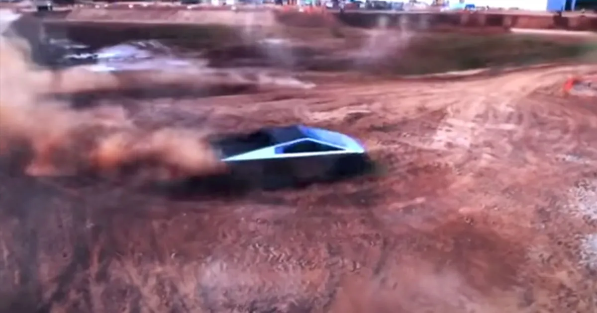 Vidéo Exclusives : Le Cybertruck Domine les Terrains Accisés