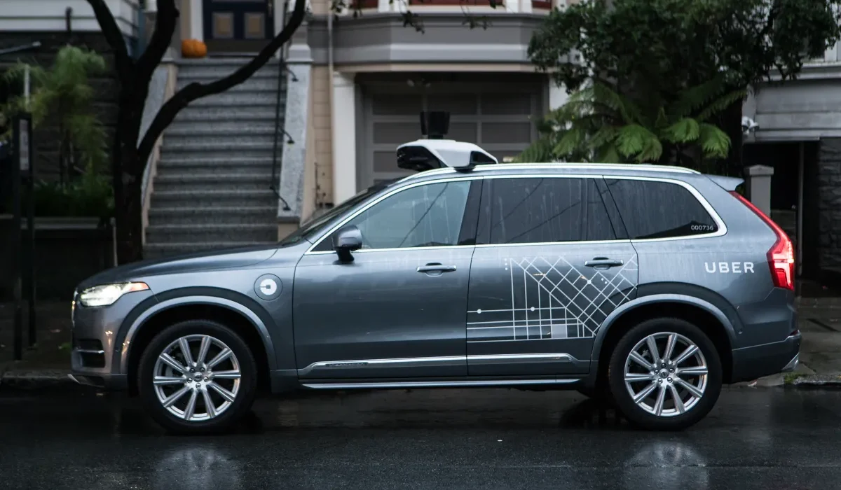 Accord entre Uber et la famille de la victime d'un accident de véhicule autonome