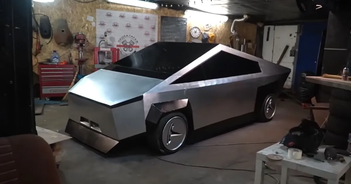 Acquérez un Cybertruck Contrefait pour seulement 10 800 $