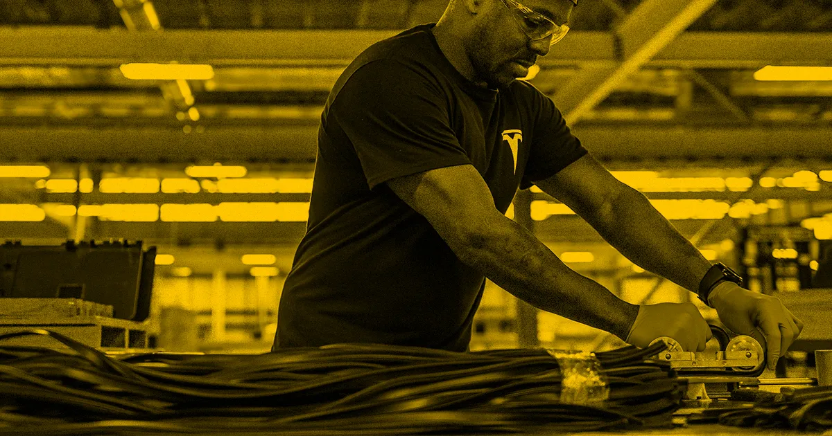 Analyse : Tesla Minimise les Blessures pour Contrecarrer les Indemnisations des Employés