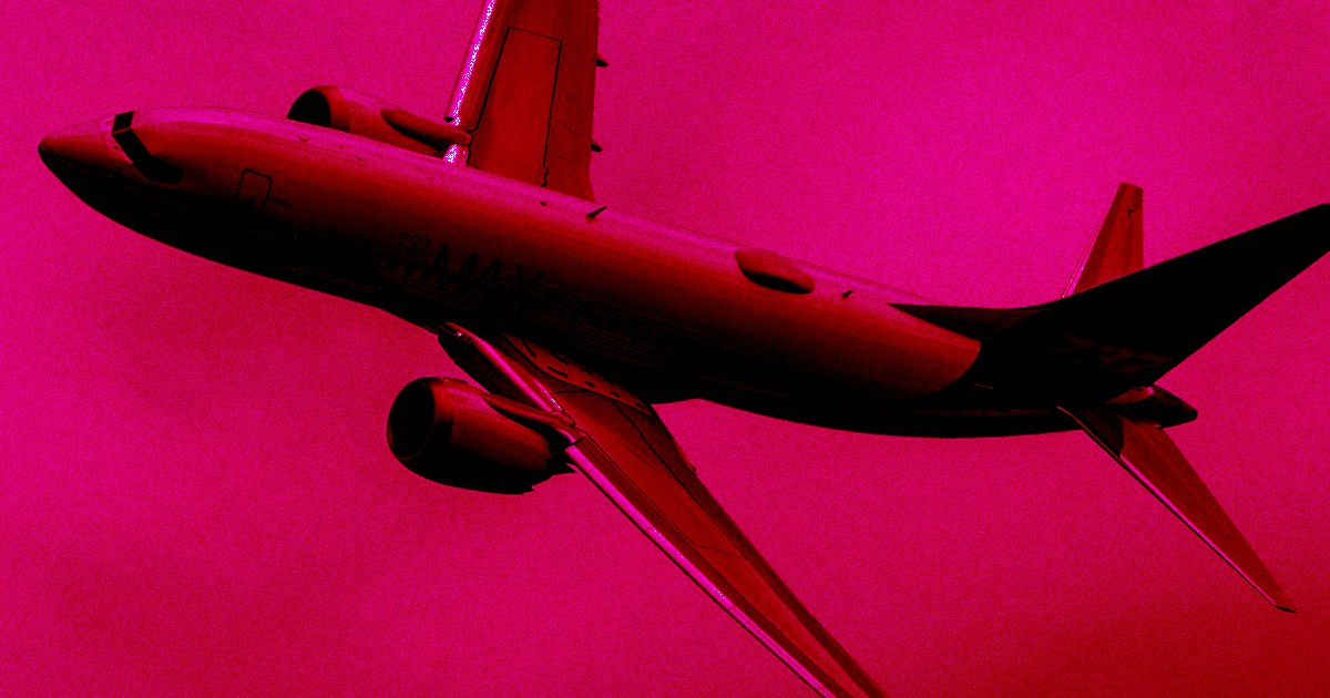 Boeing Suspend la Production du 737 MAX, Avion Controversé par ses Incidents.