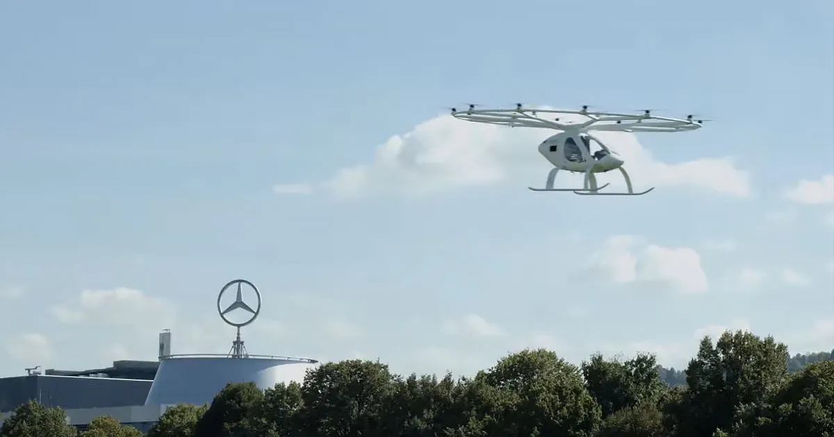 Découvrez le Vol Spectaculaire d'un Taxi Aérien au-dessus d'une Ville Allemande