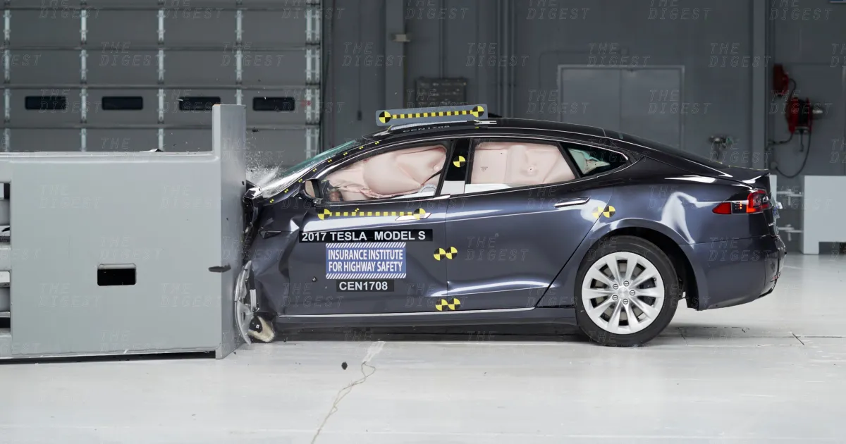 « Elon Musk Aspirera à l’Unification des Normes de Sécurité pour Tous les Véhicules Autonomes »