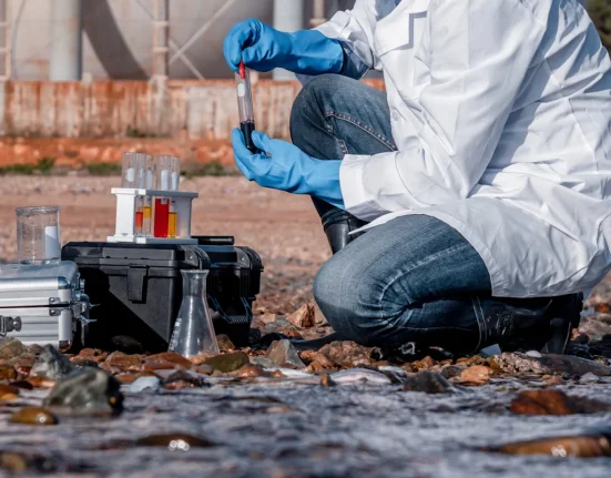 Équipe de recherche dévoile une solution révolutionnaire pour un enjeu majeur de l'approvisionnement en eau : 'Efficacité optimale'.
