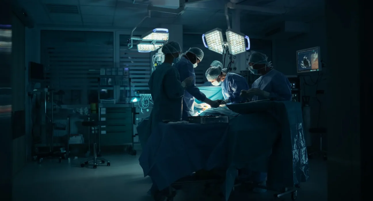 Experts tirent la sonnette d'alarme face à des signalements de chirurgies ratées et d'identifications erronées de parties du corps : 'Incohérent, inexact et peu fiable'.