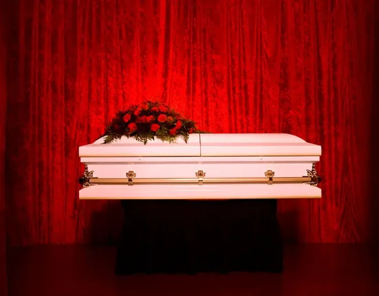 L'App AI qui Revient de l'Au-delà : L'Indignation sur le Clonage des Proches Décédés