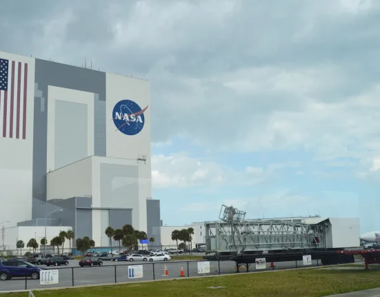 La NASA dévoile des projets révolutionnaires pour établir une 'infrastructure' sur la Lune : 'L'Amérique s'engage'