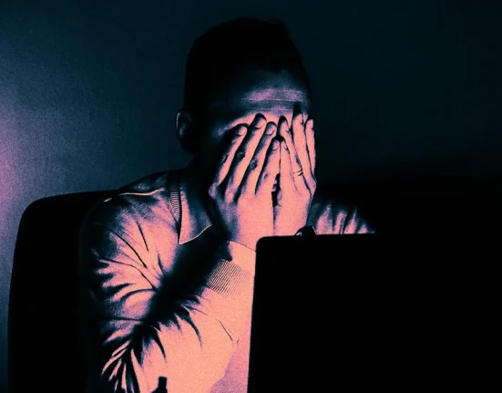 Les Ingénieurs en IA en Proie au Burnout : Entre Idées Folles et Pressions Managériales