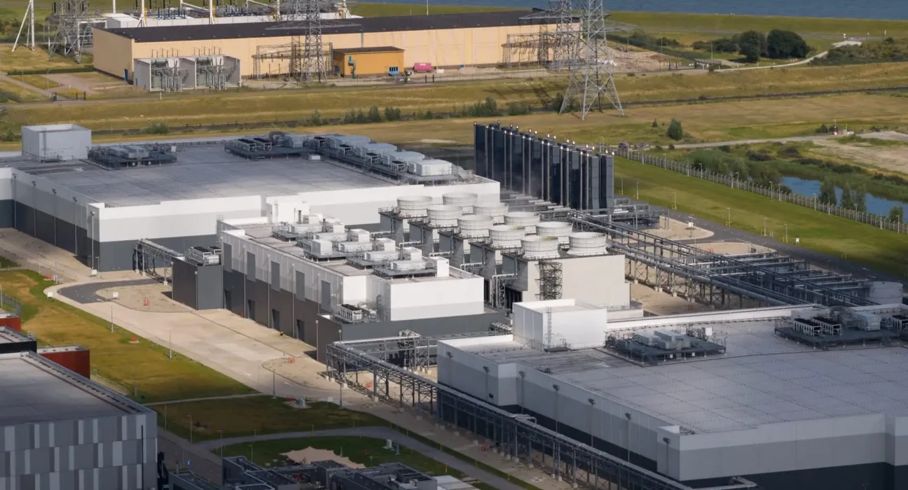 Les géants de la tech dévastent l'environnement dans leur quête d'énergie pour les centres de données : "Jamais vu d'aussi grand !"