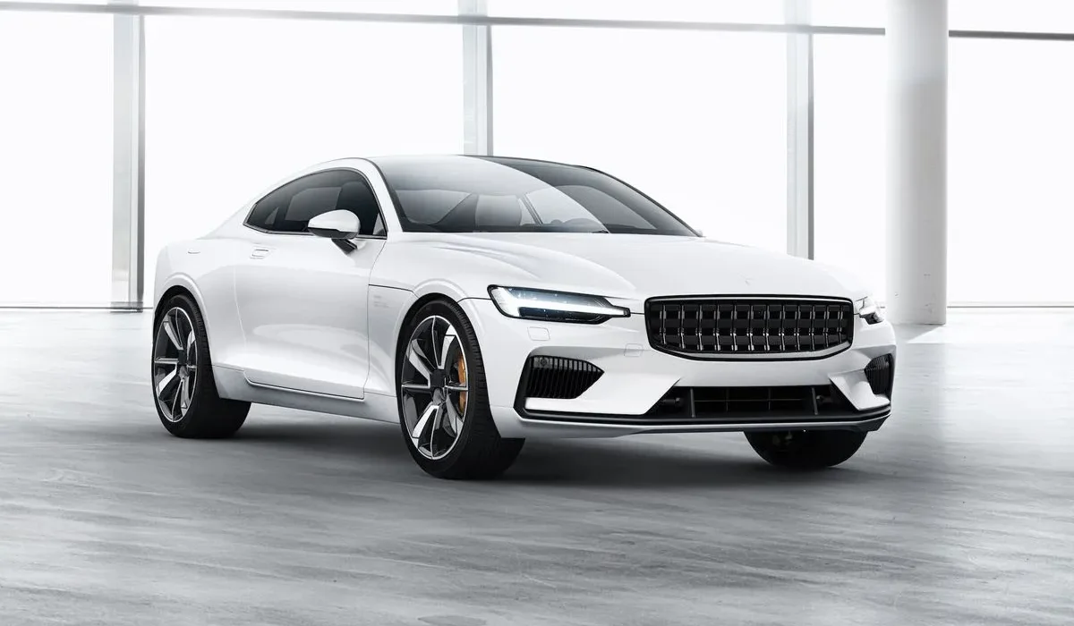Polestar Vise à Rivaliser avec Tesla pour Créer le Véhicule Électrique de Luxe Ultime