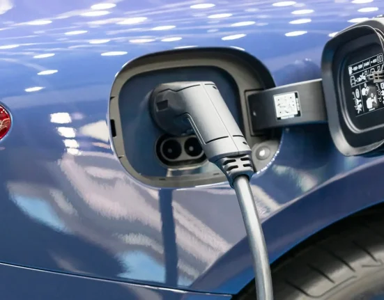 « Une technologie révolutionnaire pour transformer les véhicules électriques : 'Capacité et puissance' »