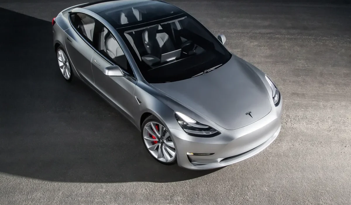Après le Lancement de la Model 3, Tesla Face à de Nouveaux Défis.