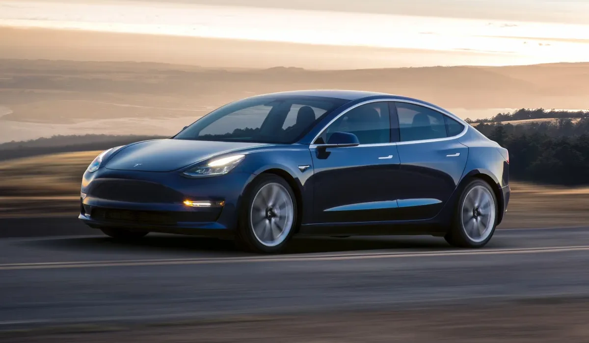 Découvrez en profondeur la nouvelle architecture de la batterie du Tesla Model 3.