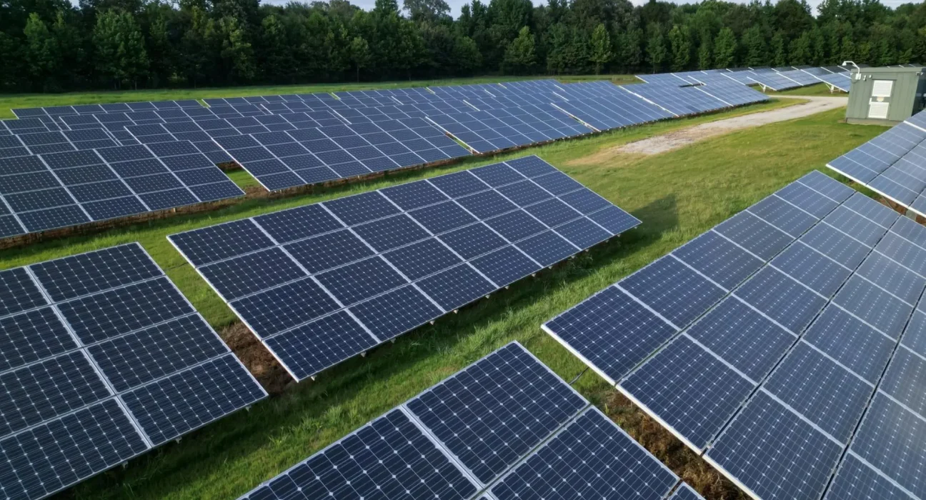Des scientifiques réalisent une avancée majeure qui pourrait transformer les panneaux solaires : « L'une des efficacités les plus élevées jamais enregistrées ».