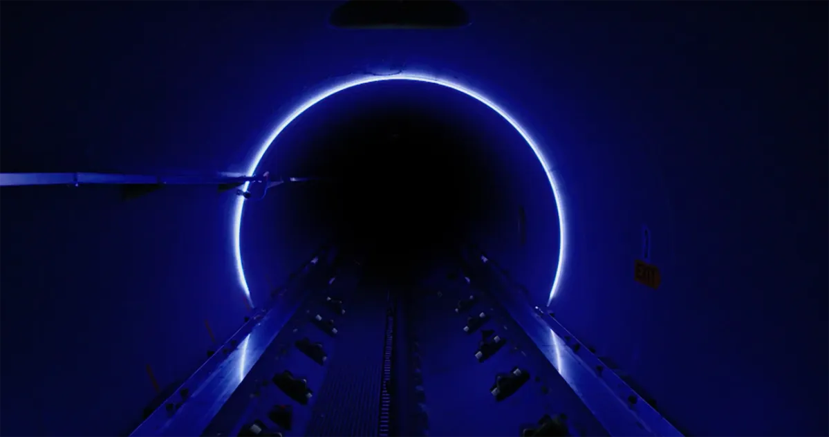 Elon Musk : Vers un Voyage Supersonique dans le Tube Hyperloop ?