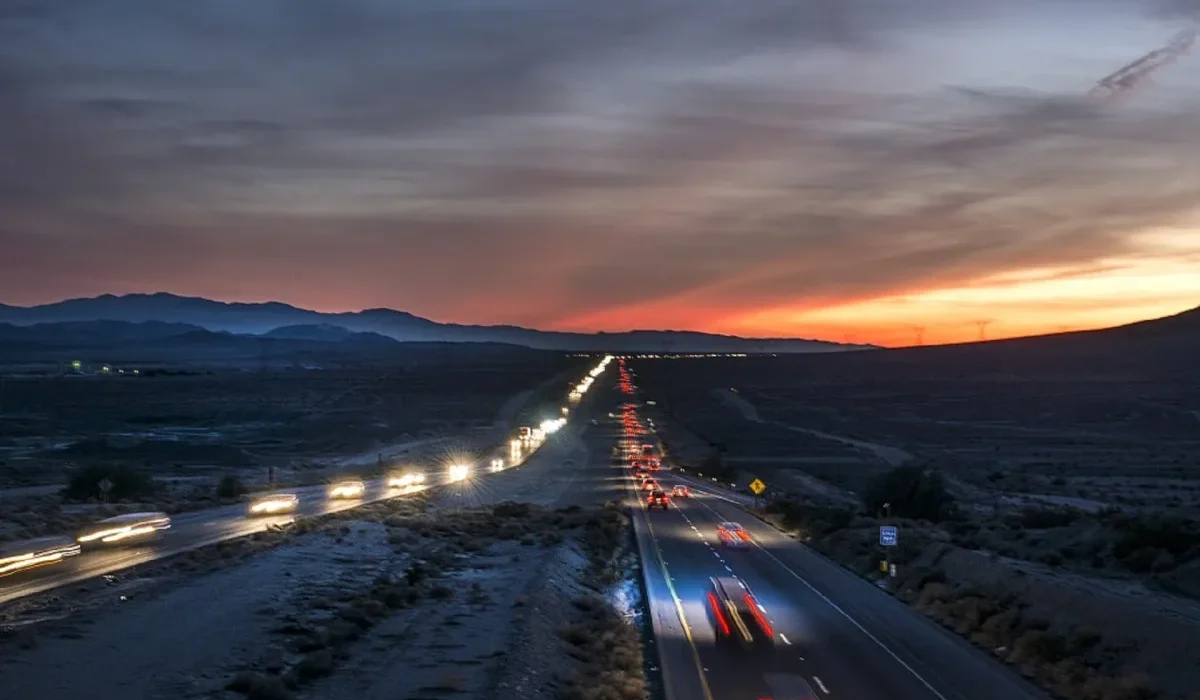 La Californie envisage d'interdire la vente de voitures non électriques.