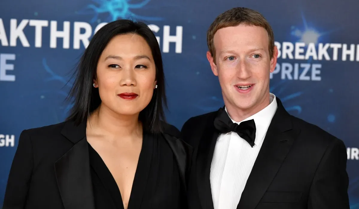 « La Femme de Mark Zuckerberg Inquiète par la Construction d'une Arène de Combat dans Leur Jardin »