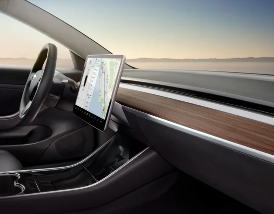 La Model 3 de Tesla pourrait déjà être prête pour la conduite autonome.