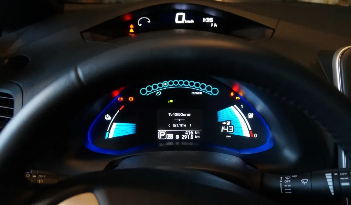 La Recharge SANS Fil des Véhicules Électriques en Mouvement a Franchi un Obstacles Majeur.