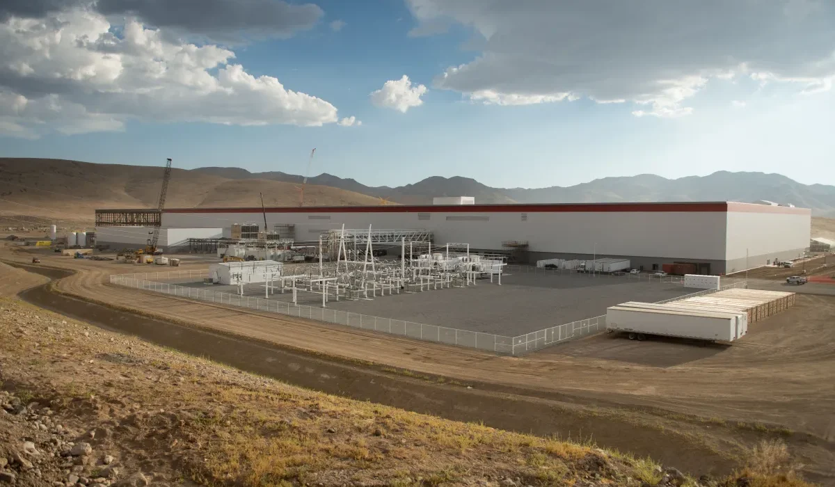 Lancement de la Production à Grande Échelle à la Gigafactory 1 de Tesla