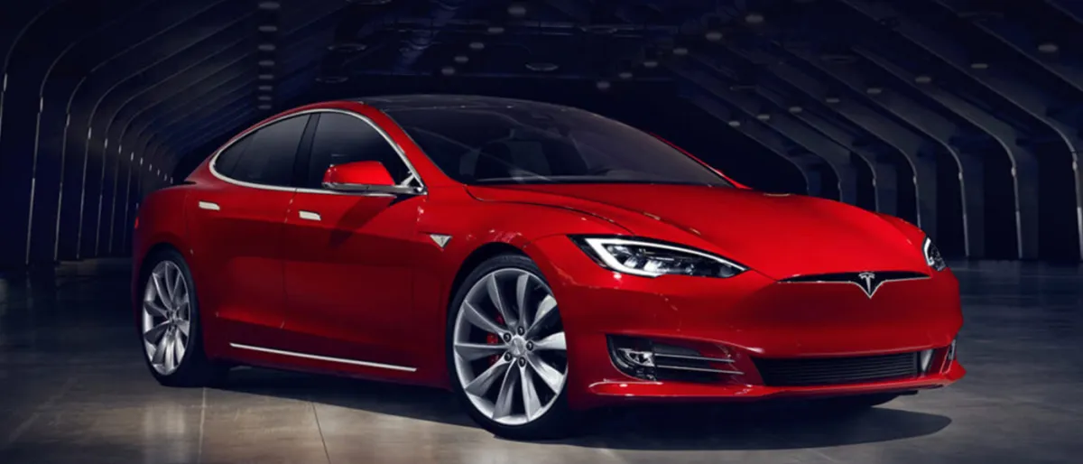 Les Teslas : Des Gardiens de Vie sur les Routes.