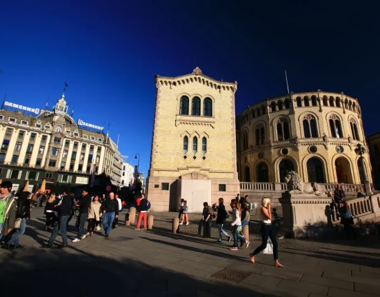Oslo : Vers une Interdiction Totale des Voitures d'ici 2019