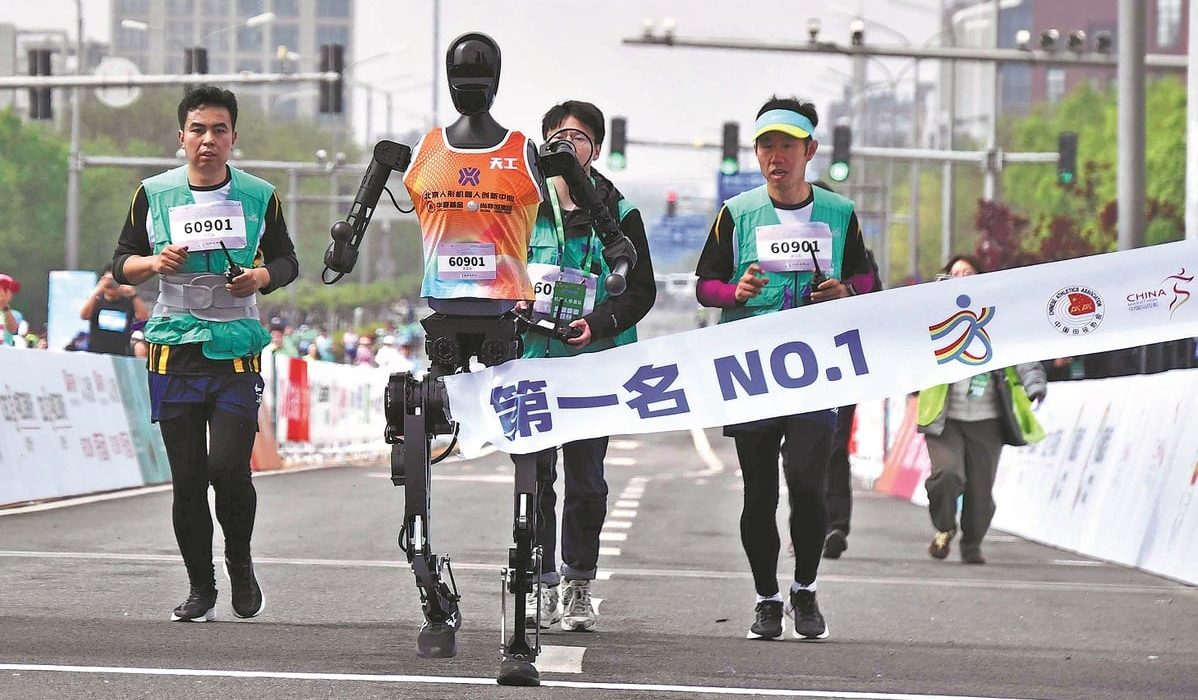Prêt, Partez... Programmez : Lancement de la Première Ligue de Sports Robotiques aux États-Unis à Boston.