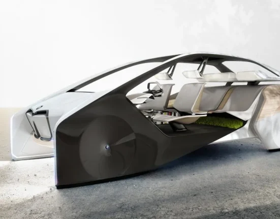 Quels Vies Prioriser pour les Voitures Autonomes ?