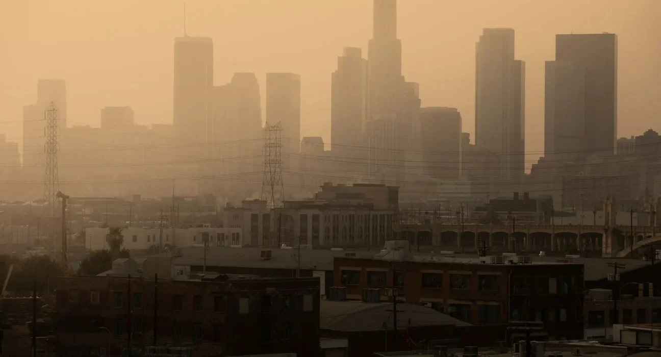 Des chercheurs alertent sur les dangers des microplastiques pour les poumons.