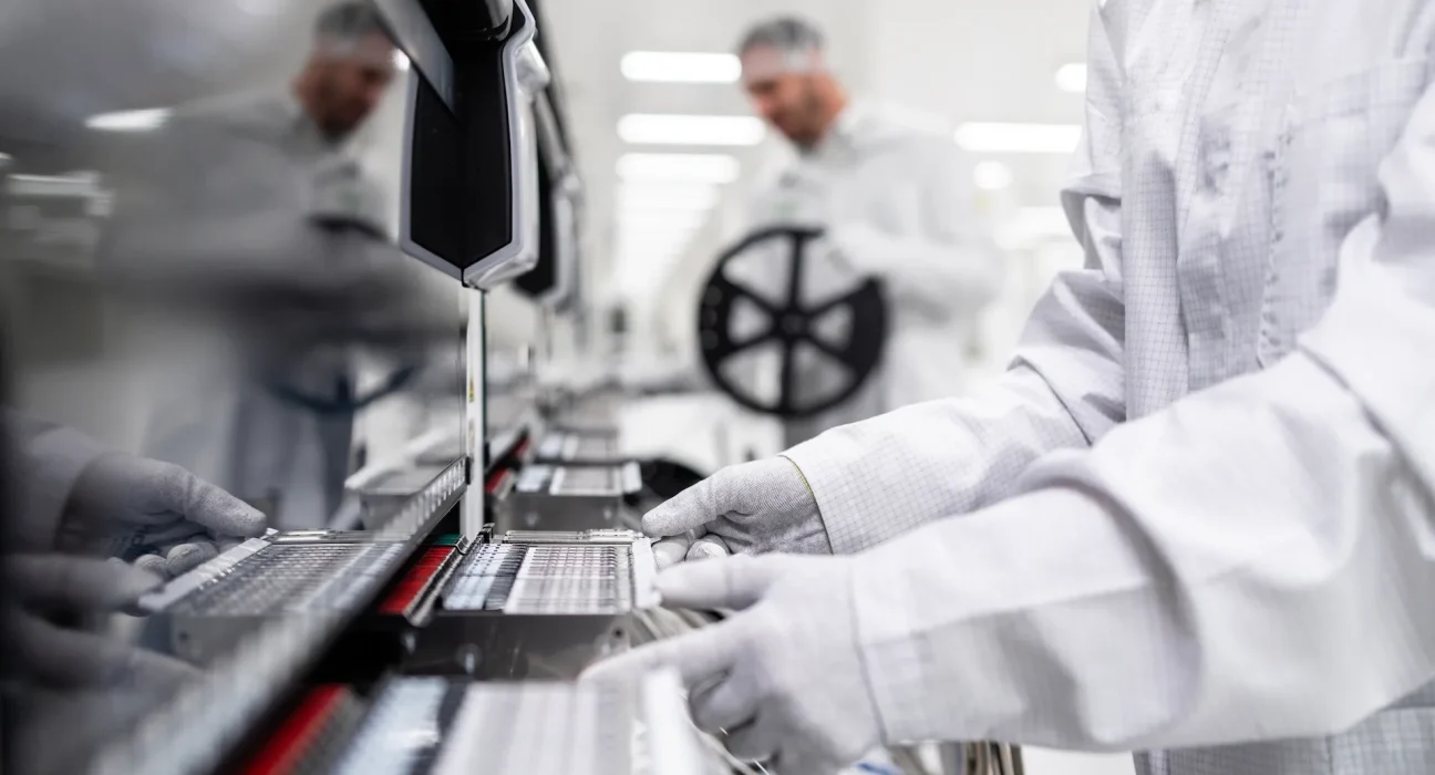 Des chercheurs chinois mettent au point une batterie pour VE pouvant doubler l'autonomie.