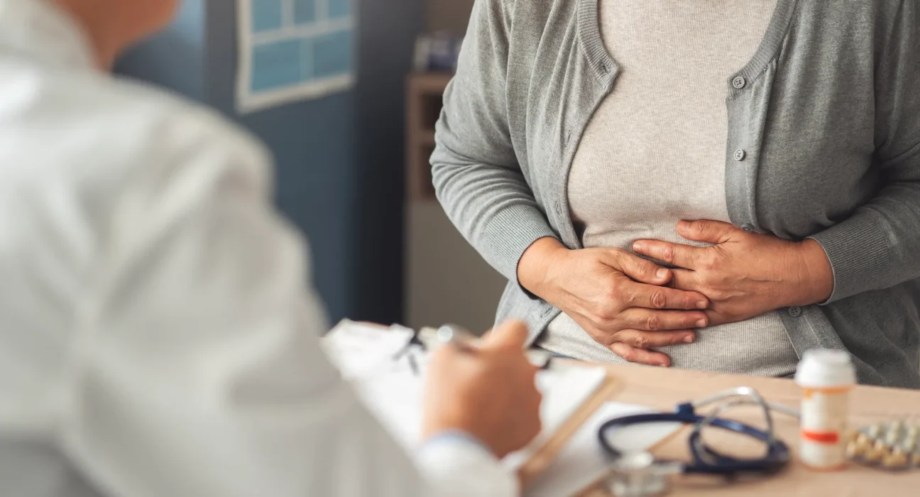 Des chercheurs révèlent un lien surprenant entre la bile humaine et des microplastiques dangereux.