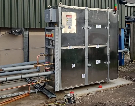 Des systèmes CVC alimentés par le lait permettent à un fromager d'économiser 94 000 $ par an en électricité.